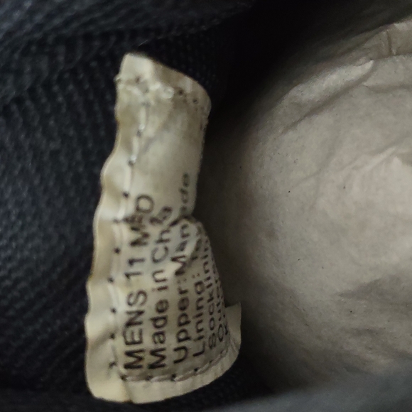 Shoes - Picture 4 of 4